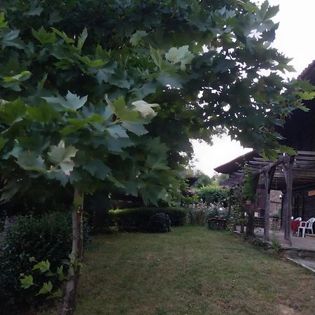 Guest Houses "Zlatna Oresha - Complex" Zheravna ภายนอก รูปภาพ