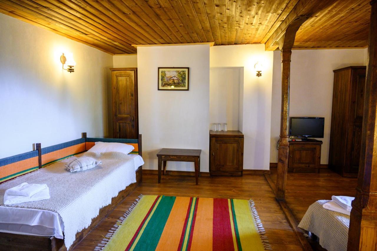 Guest Houses "Zlatna Oresha - Complex" Zheravna ภายนอก รูปภาพ