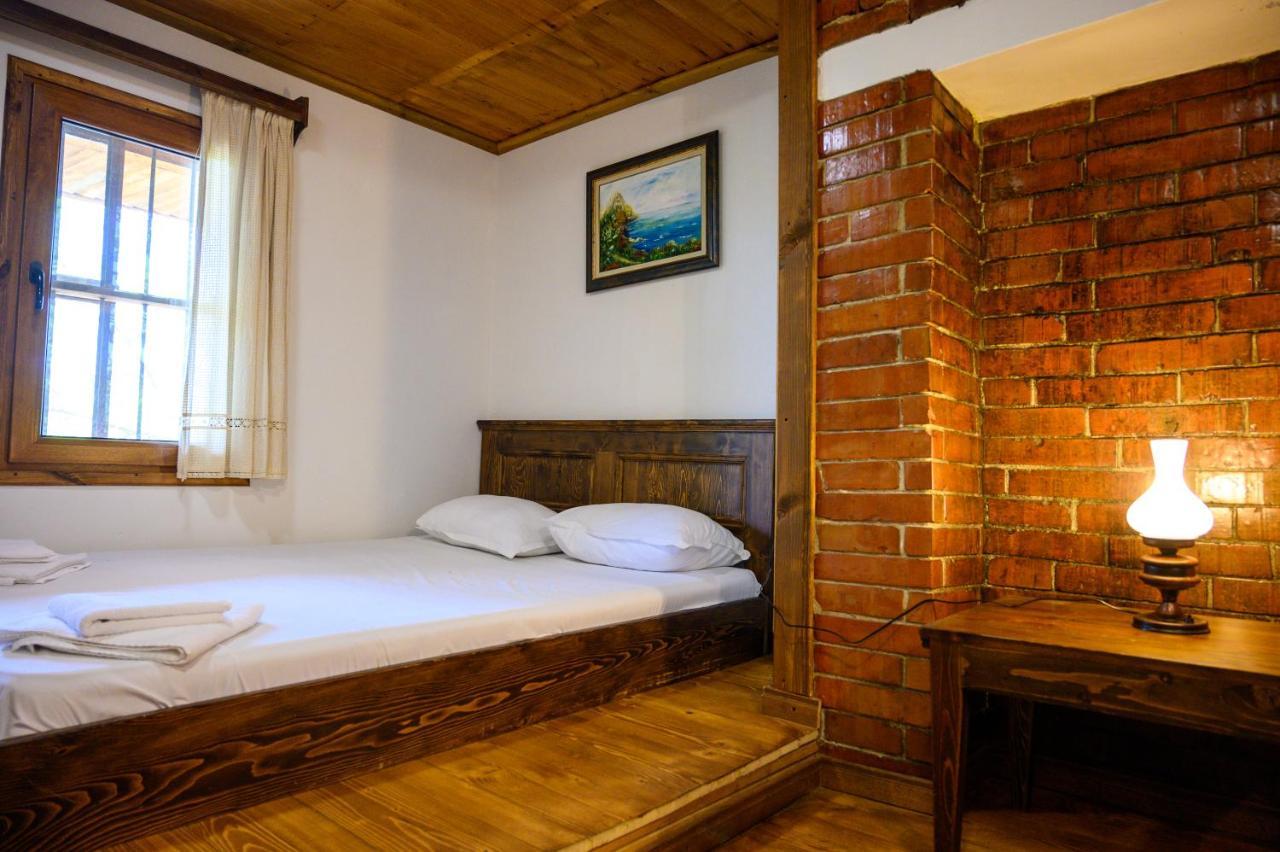 Guest Houses "Zlatna Oresha - Complex" Zheravna ภายนอก รูปภาพ